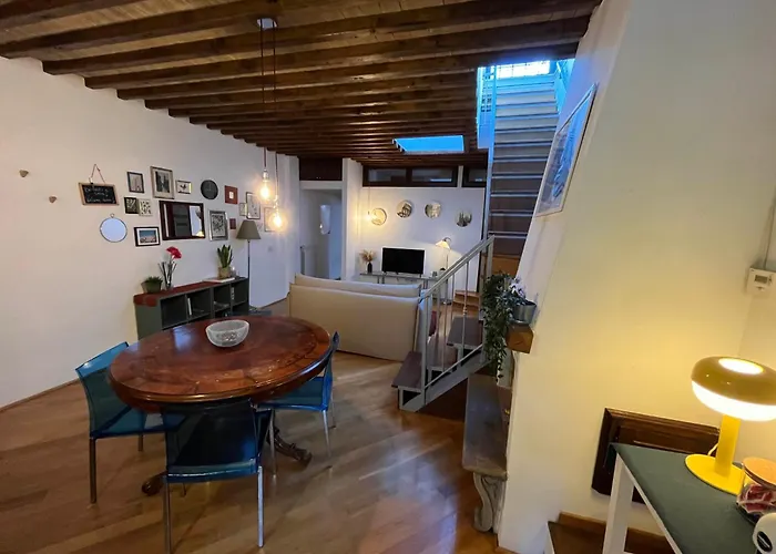 Apartment A Terrace With A View Rom